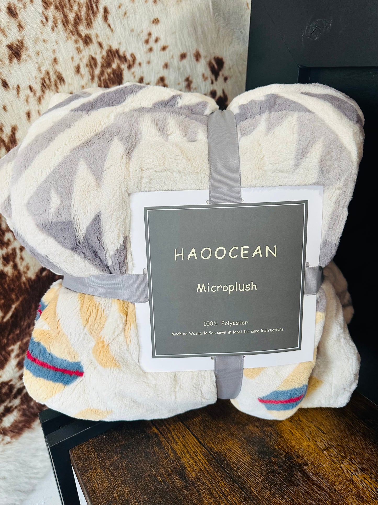 Aztec Plush Blanket [cream]