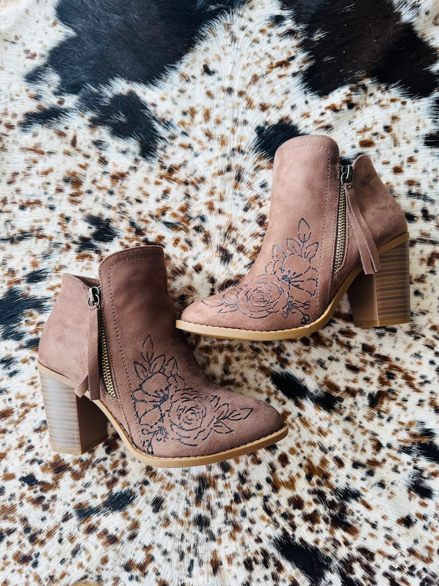 Burnt Floral Booties [size 6]